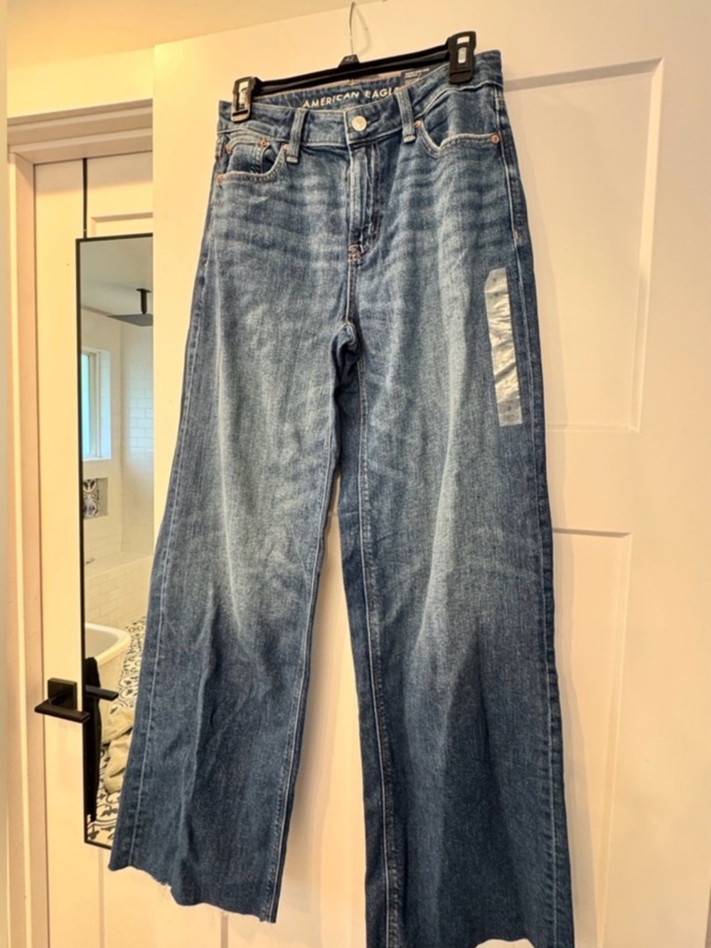 Size 0 LONG American Eagle Super High-Rise Baggy Wide Leg Jeans